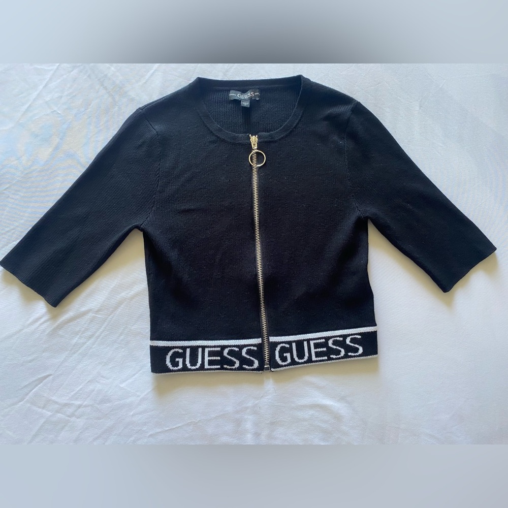 GUESS black top sweater with zipper